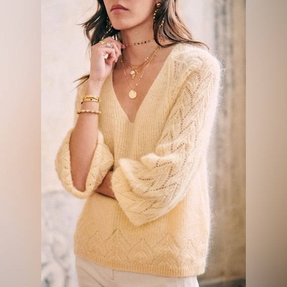 Sezane Sweaters - Sezane Diane sweater size small in Citrine